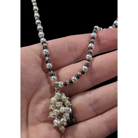 Handmade Whimsical Pearl And Glass Beaded Cluster Pendant Necklace - Picture 3 of 9